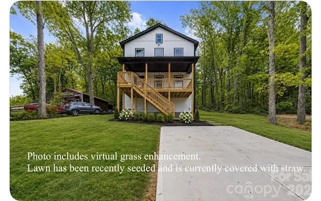 123 Tallassee Lane New London NC 28127