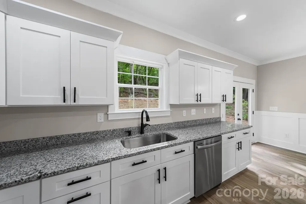 123 Tallassee Lane New London NC 28127