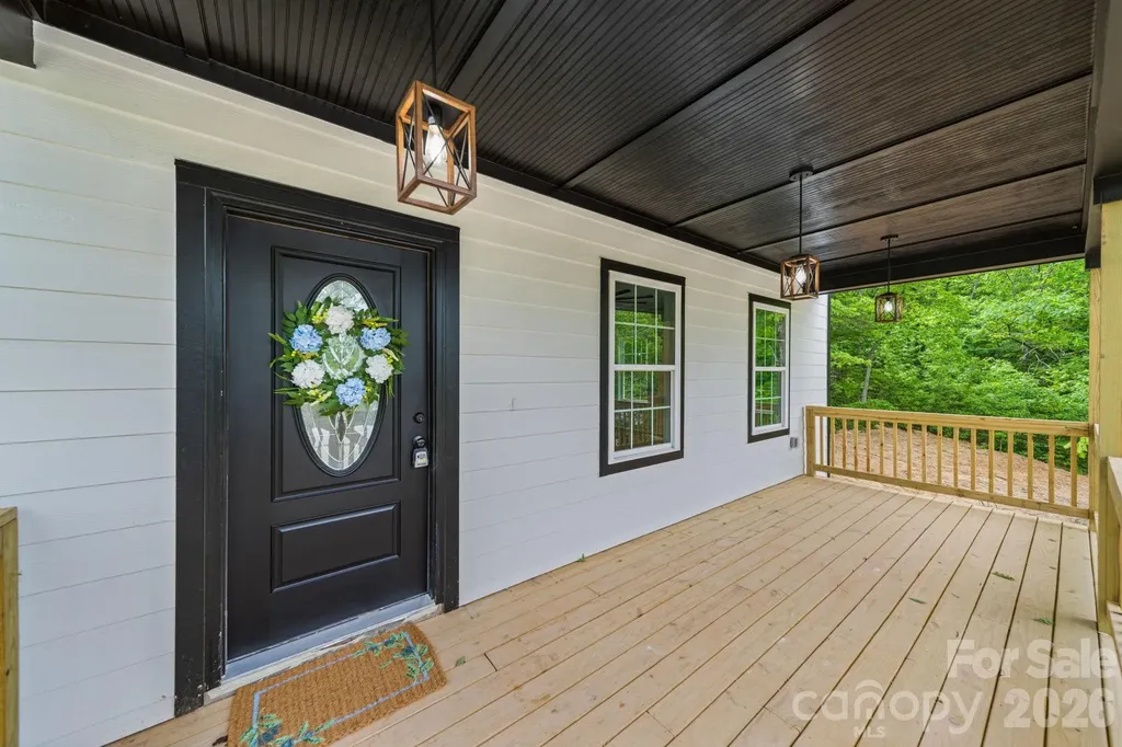 123 Tallassee Lane New London NC 28127