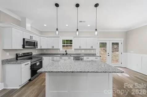 123 Tallassee Lane New London NC 28127
