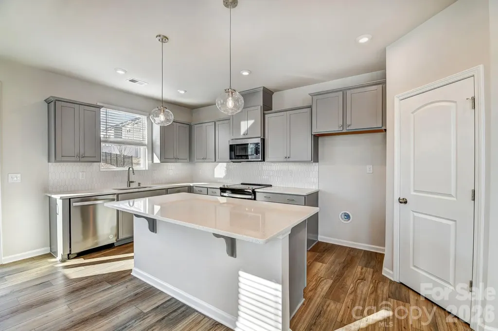 6122 Vasey Street Charlotte NC 28269