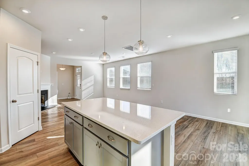 6122 Vasey Street Charlotte NC 28269