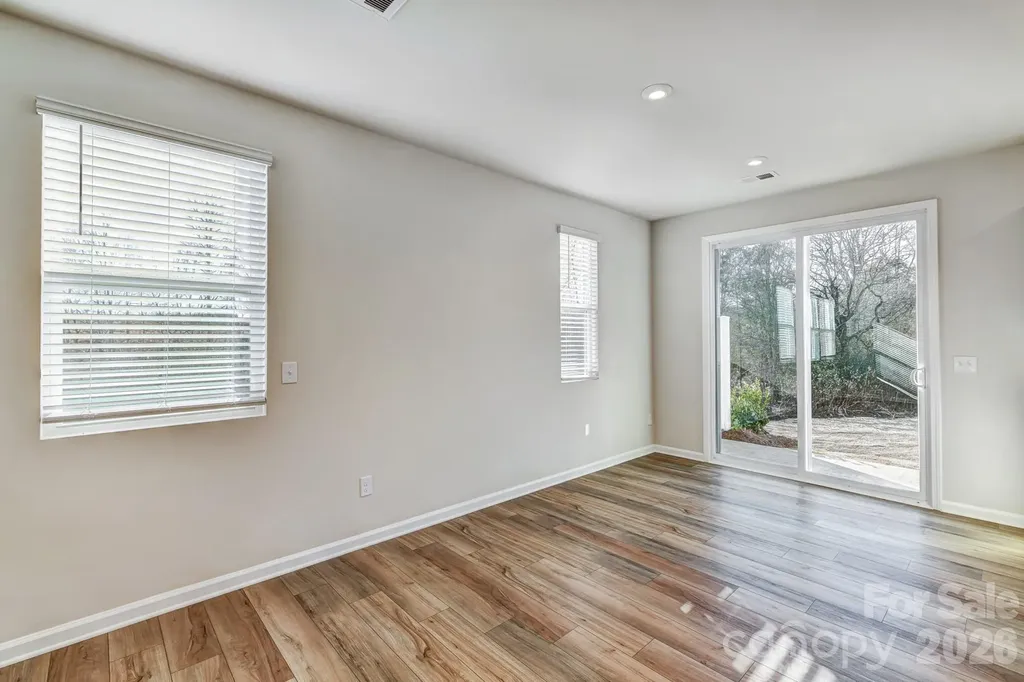 6122 Vasey Street Charlotte NC 28269