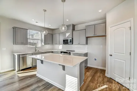 6122 Vasey Street Charlotte NC 28269