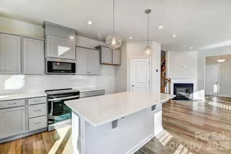 6122 Vasey Street Charlotte NC 28269