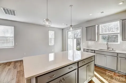 6122 Vasey Street Charlotte NC 28269