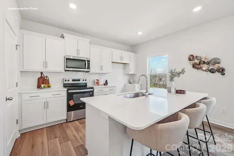 3006 Arundel Court Maiden NC 28650