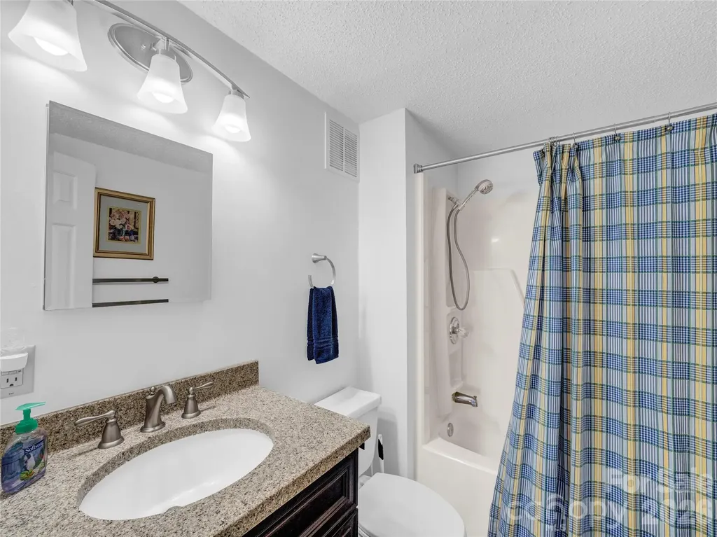 303 Sugar Top Drive Sugar Mountain NC 28604