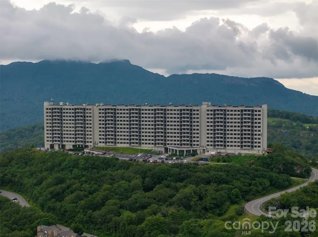303 Sugar Top Drive Sugar Mountain NC 28604