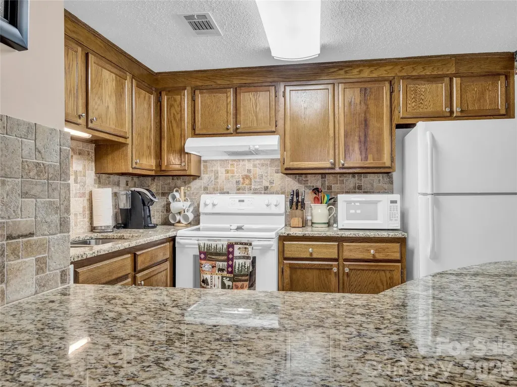 303 Sugar Top Drive Sugar Mountain NC 28604