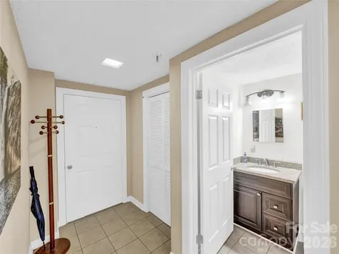 303 Sugar Top Drive Sugar Mountain NC 28604