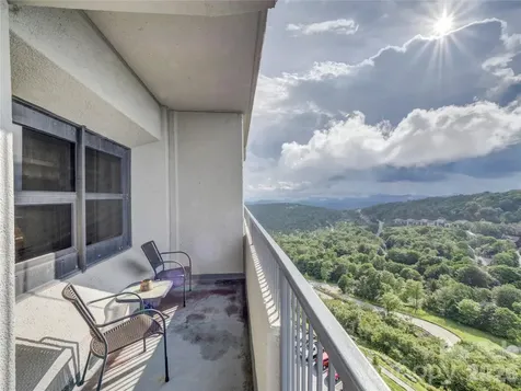 303 Sugar Top Drive Sugar Mountain NC 28604