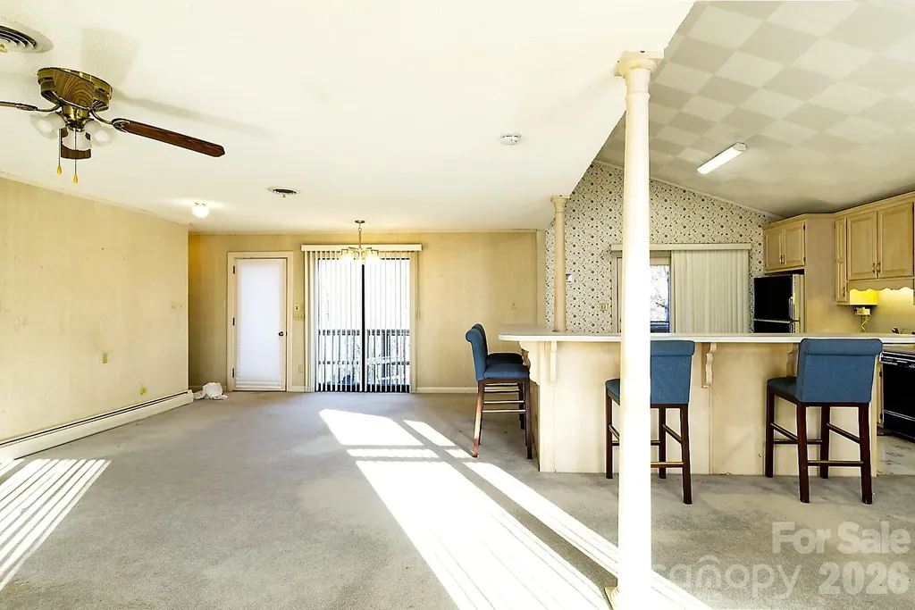 2042 Robinson Road Newton NC 28658