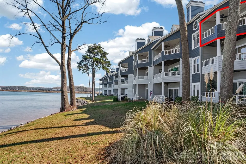 345 Northwest Drive Davidson NC 28036