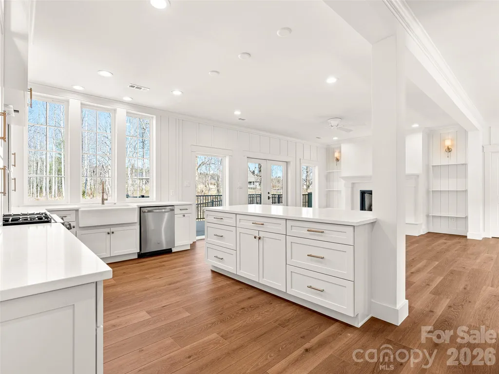 90 Saddle Club Lane Hendersonville NC 28739