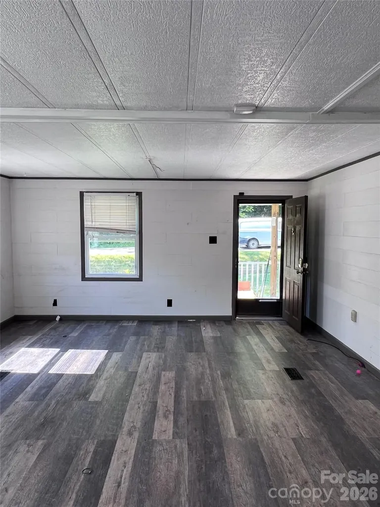 150 Piney Ridge Drive Hendersonville NC 28791