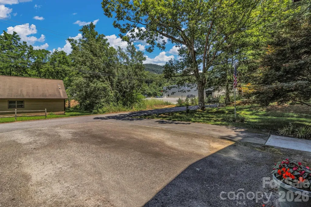 603 Rose Hill Road Asheville NC 28803