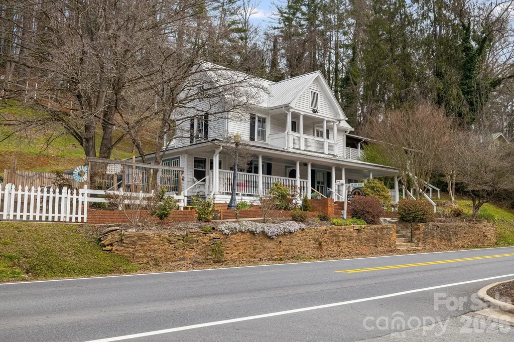364 Haywood Road Dillsboro NC 28725