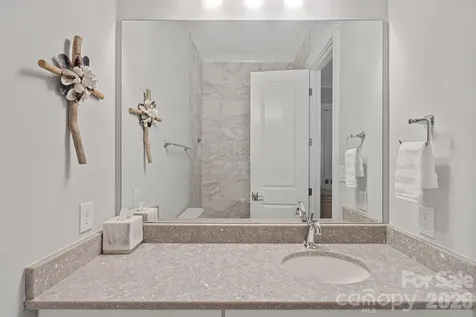 744 Amalfi Drive Davidson NC 28036