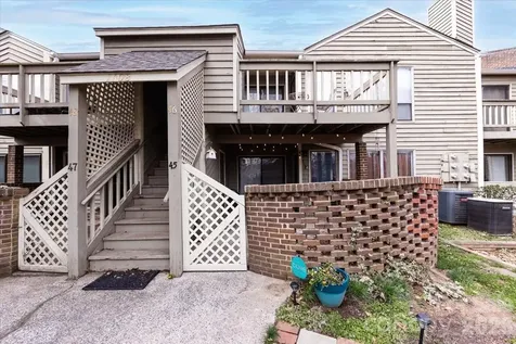 1608 Sharon Road W Charlotte NC 28210