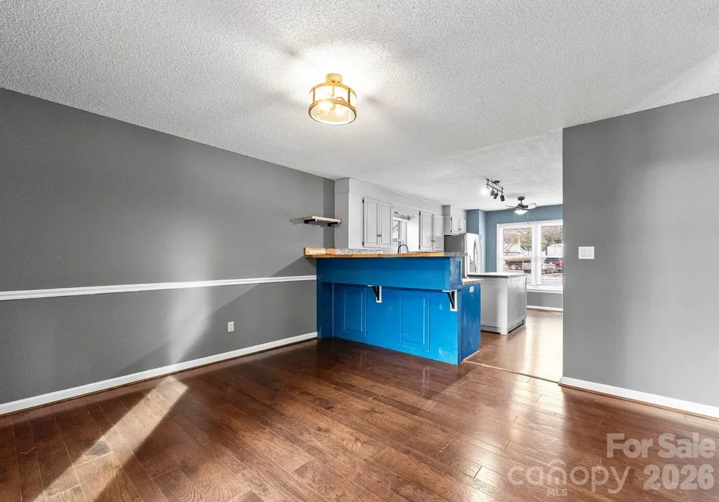 22 31st Avenue Court NE Hickory NC 28601