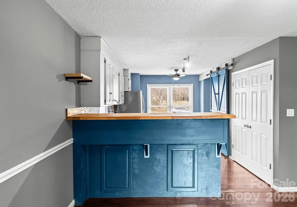 22 31st Avenue Court NE Hickory NC 28601