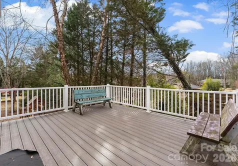 22 31st Avenue Court NE Hickory NC 28601