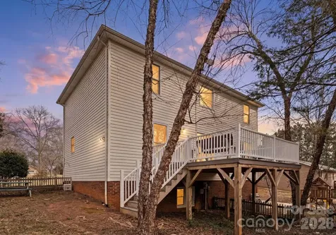 22 31st Avenue Court NE Hickory NC 28601