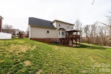 2640 Ironwood Drive Hickory NC 28602