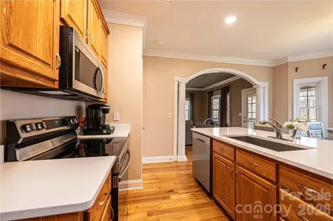 2640 Ironwood Drive Hickory NC 28602