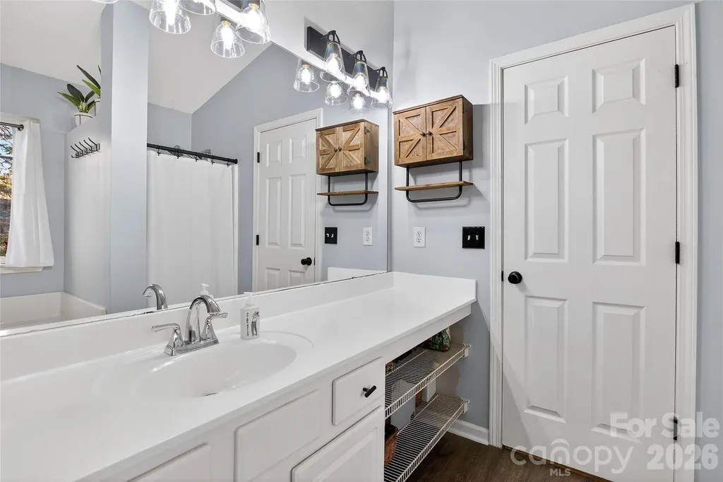 8704 Laurel Run Drive Charlotte NC 28269