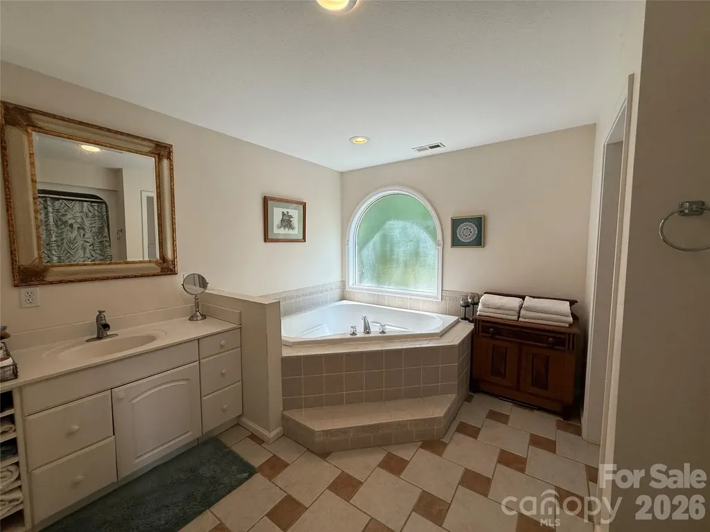 357 Lentz Landing Lane Nebo NC 28761