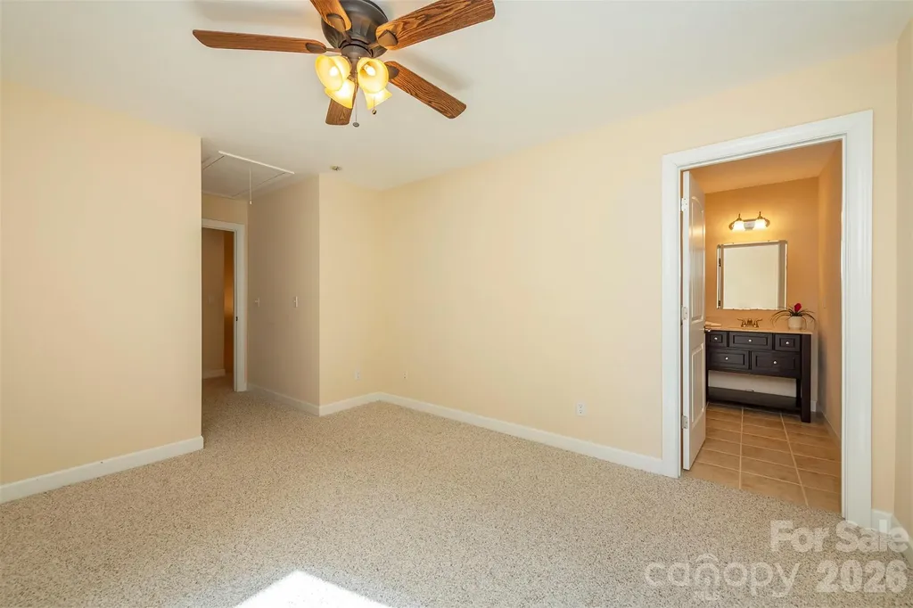 75 Noble Road Fairview NC 28730