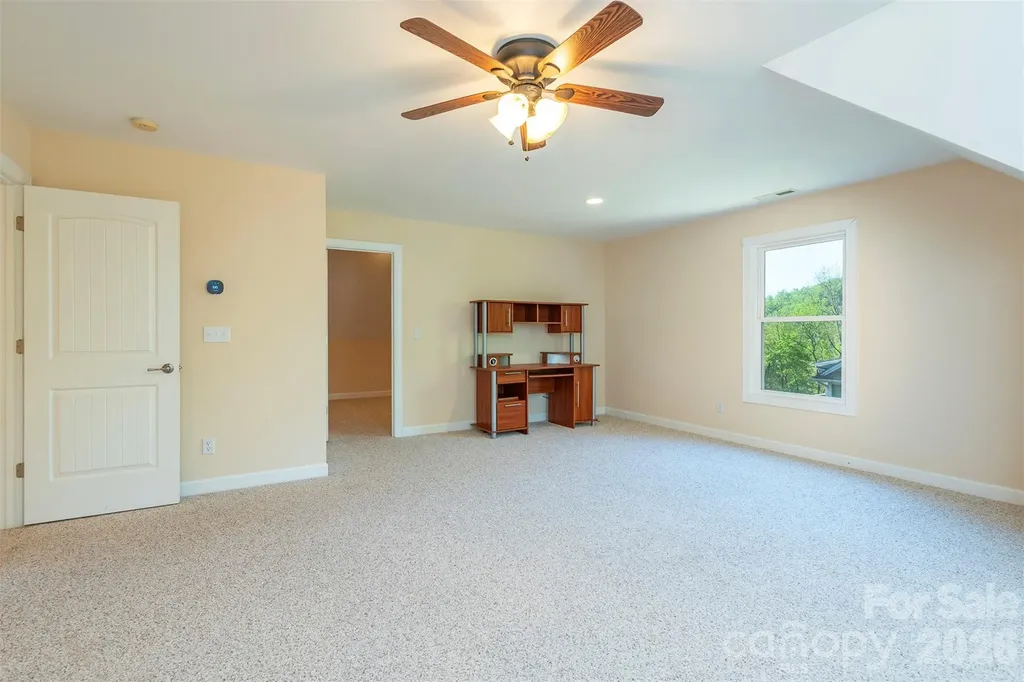 75 Noble Road Fairview NC 28730