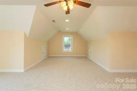 75 Noble Road Fairview NC 28730