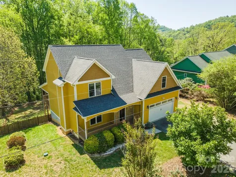 75 Noble Road Fairview NC 28730