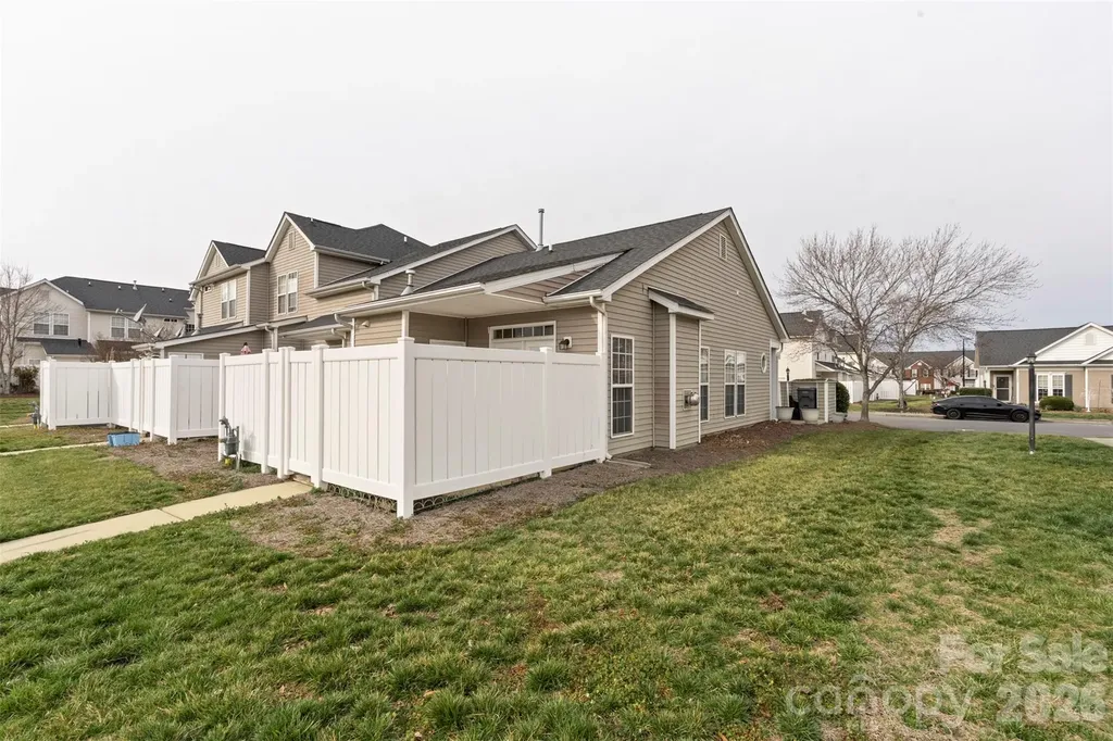4063 Center Place Drive Harrisburg NC 28075