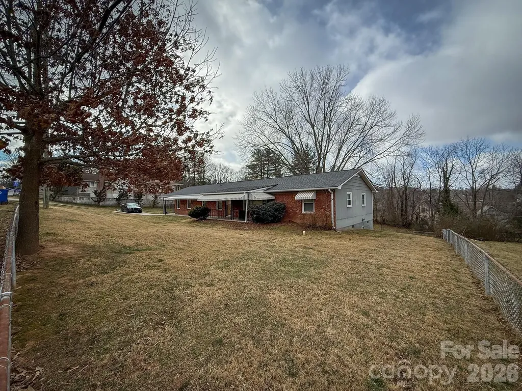 483 Caribou Road Asheville NC 28803
