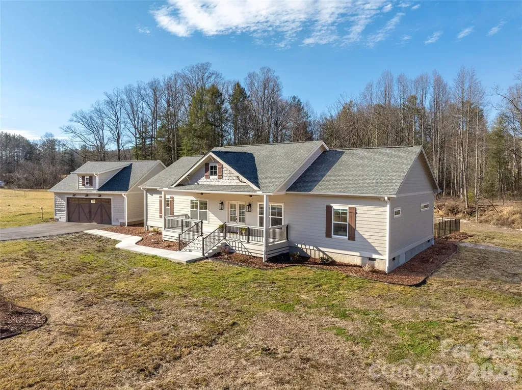 90 Saddle Club Lane Hendersonville NC 28739