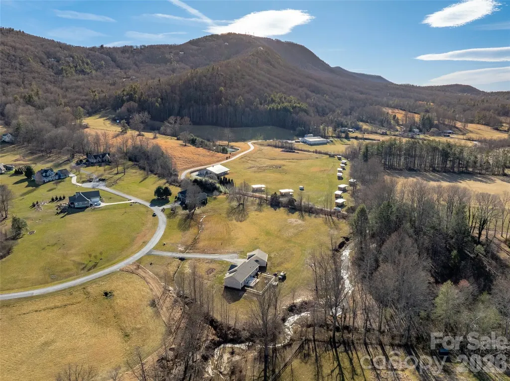 90 Saddle Club Lane Hendersonville NC 28739