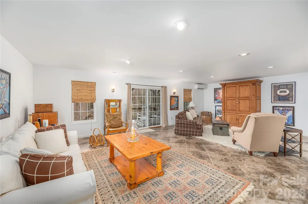59 Old Pasture Way Hendersonville NC 28739