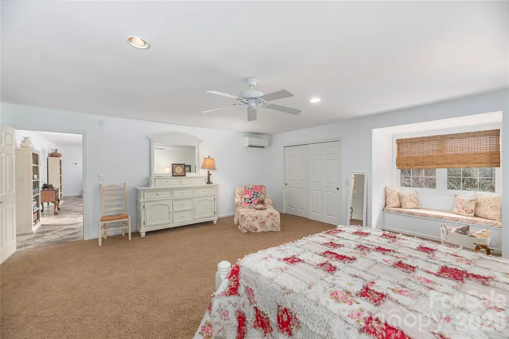 59 Old Pasture Way Hendersonville NC 28739