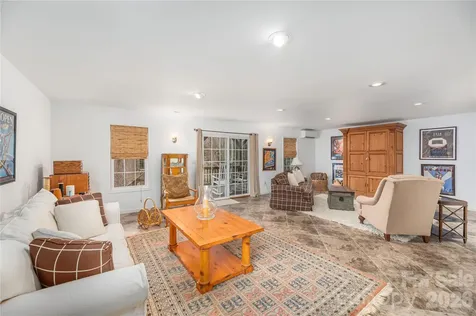 59 Old Pasture Way Hendersonville NC 28739