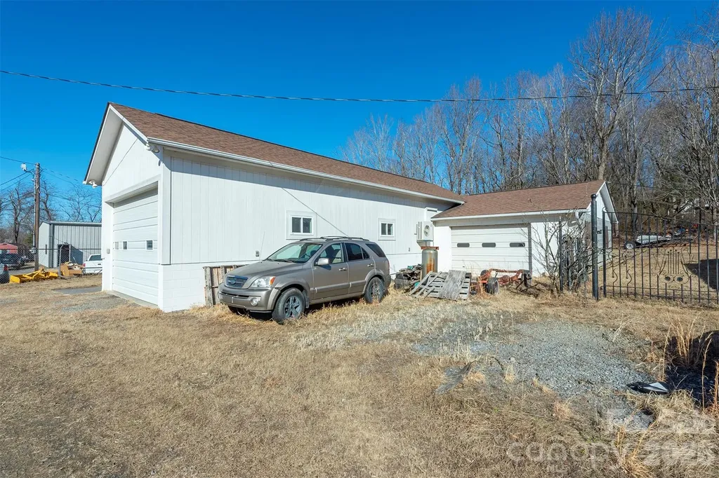 2968 Us 70 Highway Black Mountain NC 28711