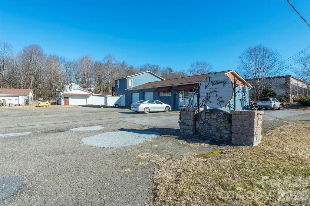2968 Us 70 Highway Black Mountain NC 28711