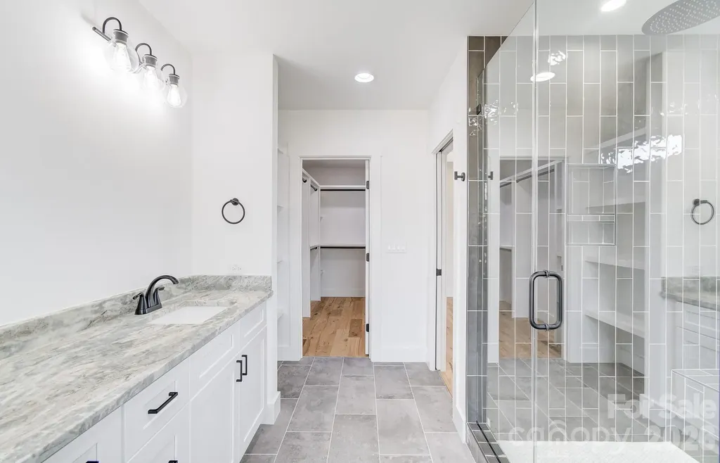 4 S Martha Kate Drive Hendersonville NC 28792