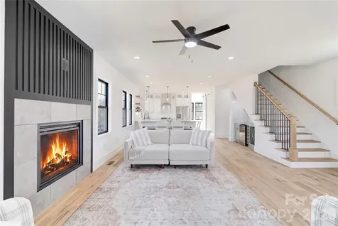 4 S Martha Kate Drive Hendersonville NC 28792