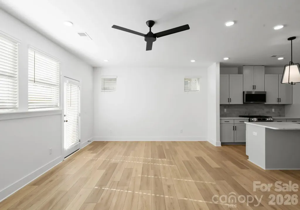 4043 Bass River Parkway Charlotte NC 28217