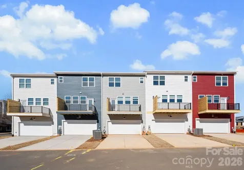4043 Bass River Parkway Charlotte NC 28217