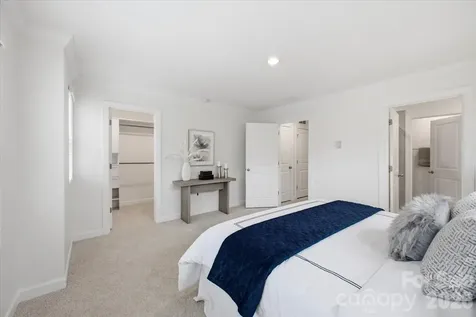 3004 Hovenweep Alley Charlotte NC 28217